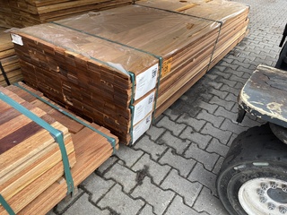 Ca. 216x Angelim Pedra Planken Geschaafd, 21x90mm, lengte 87/245cm, 86